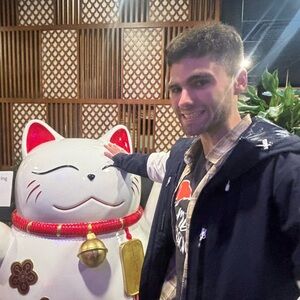 Meet your Posher, Quinn